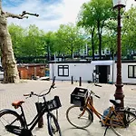 Vendégház Amsterdam-houseboat-amstel 4*