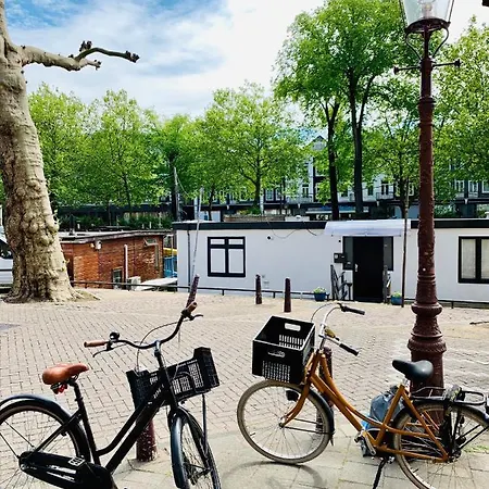 Konukevi Amsterdam-Houseboat-Amstel 4*