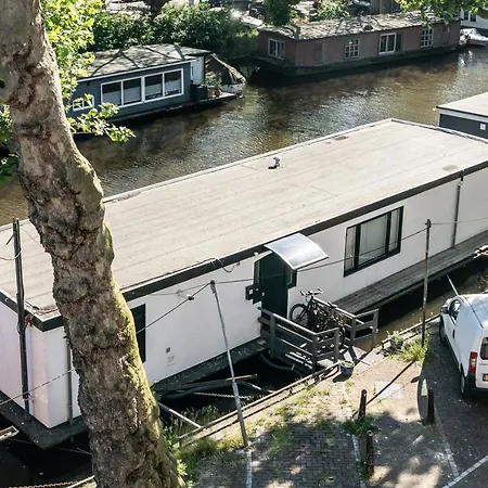 Amsterdam-houseboat-amstel Amsterdam