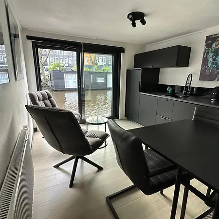 Amsterdam-houseboat-amstel 4* Amsterdam