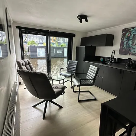 Gæstehus Amsterdam-houseboat-amstel