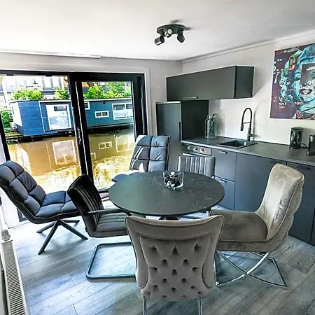Amsterdam-houseboat-amstel 4* Amsterdam