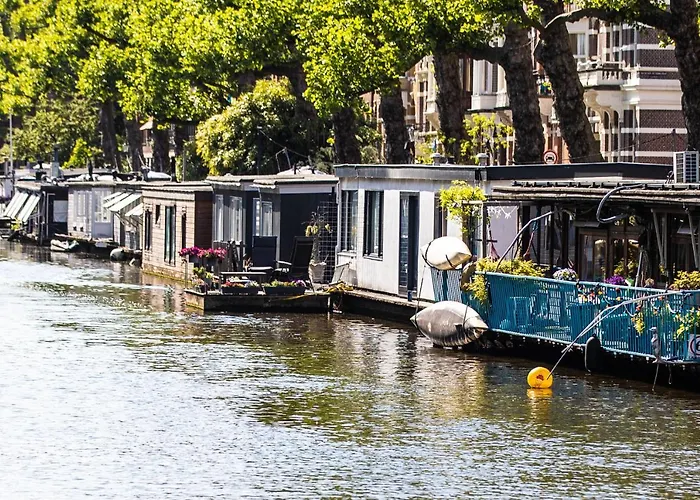 Amsterdam-Houseboat-Amstel Guest house 4*