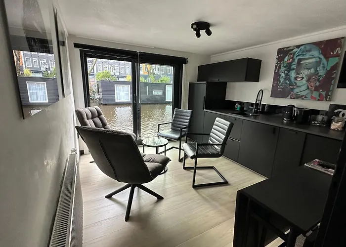 Guest house Amsterdam-Houseboat-Amstel